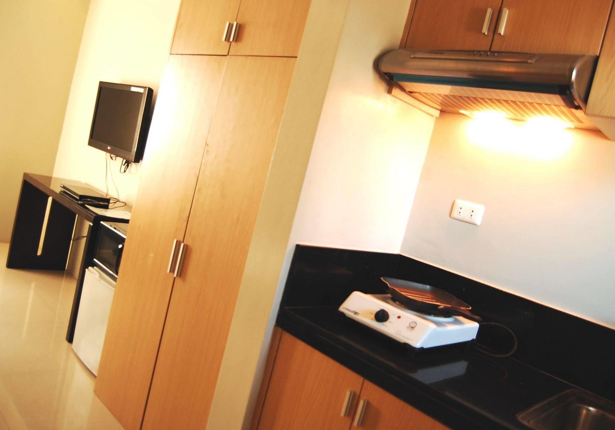 Rumi Apartelle Hotel Angeles Dış mekan fotoğraf