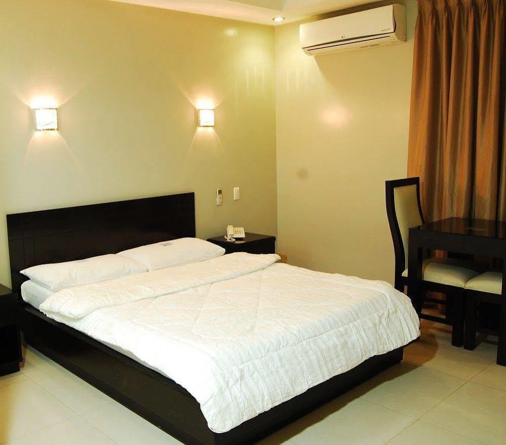 Rumi Apartelle Hotel Angeles Dış mekan fotoğraf